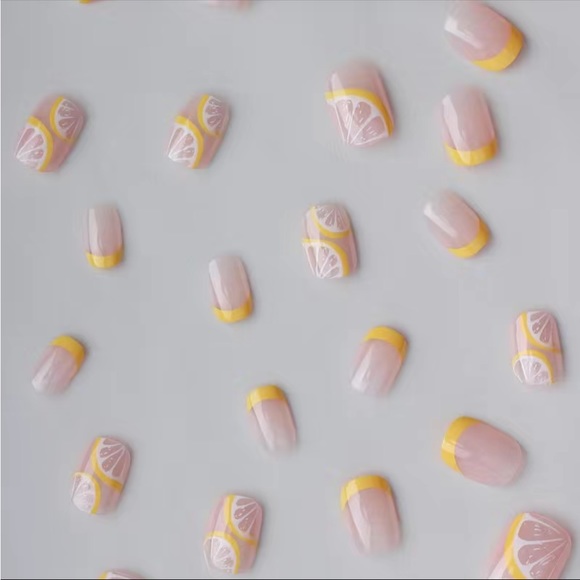 Sweet Citrus - Nail Junkie - full artificial nail set - Picture 2 of 3